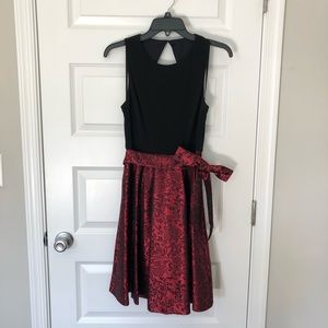 Eliza J black/red homecoming/prom dress in size 4
